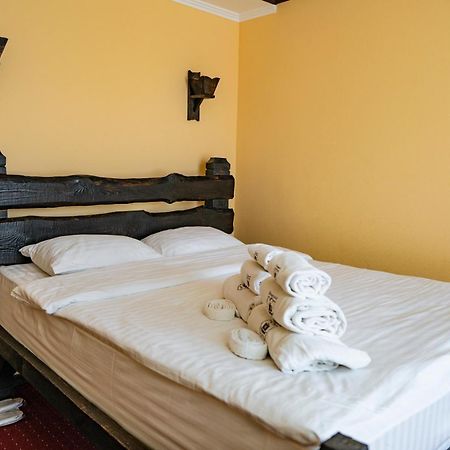 Dniprovskiy Dvir Stari Kodaky Стая снимка